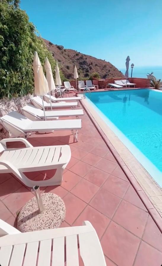 Casa Dei Sogni Taormina Bed and Breakfast Exteriör bild