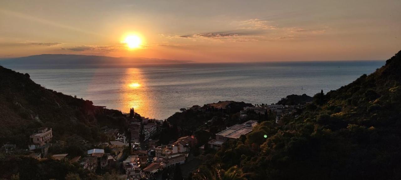 Casa Dei Sogni Taormina Bed and Breakfast Exteriör bild