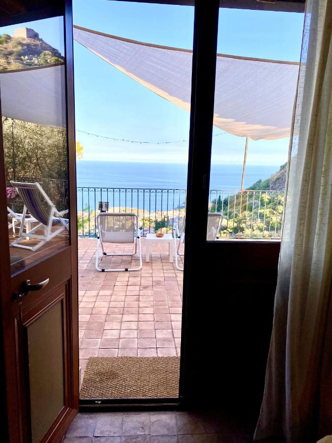 Casa Dei Sogni Taormina Bed and Breakfast Exteriör bild