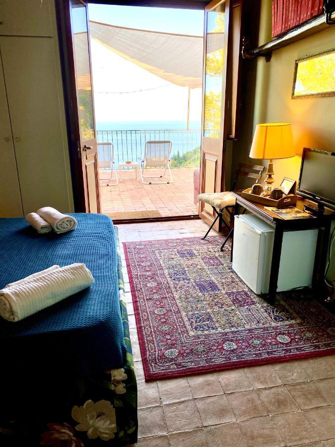 Casa Dei Sogni Taormina Bed and Breakfast Exteriör bild