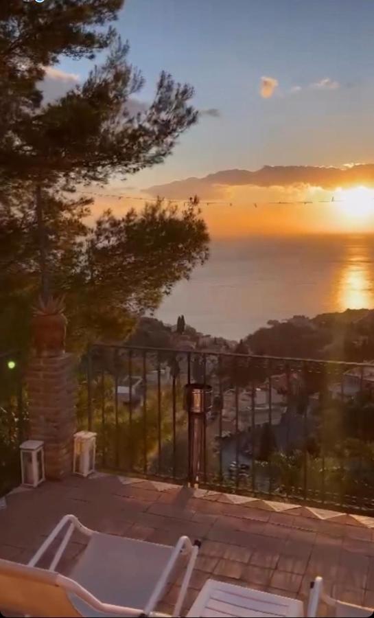 Casa Dei Sogni Taormina Bed and Breakfast Exteriör bild